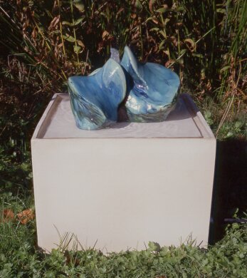 H. 20 cm, ( Water container in stoneware 31 x 42 x 42 cm )